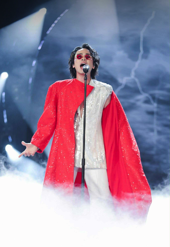 האלוף טאנה ת'וי שואף לתדמית של אמן רב-כישרונות - תמונה 4. Quán quân Thanh Thụy hướng tới hình ảnh nghệ sĩ đa năng- Ảnh 4.