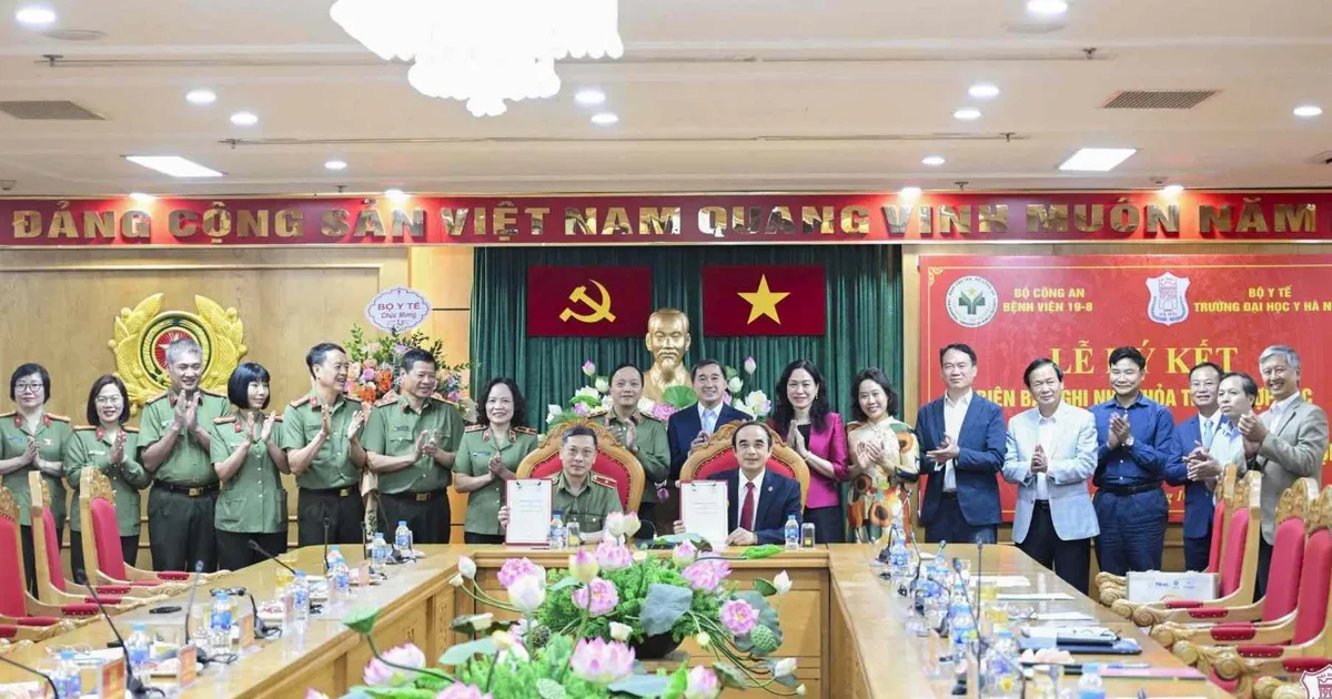 Đại học Y Hà Nội hợp tác phát triển đội ngũ y tế chất lượng cao cho công an