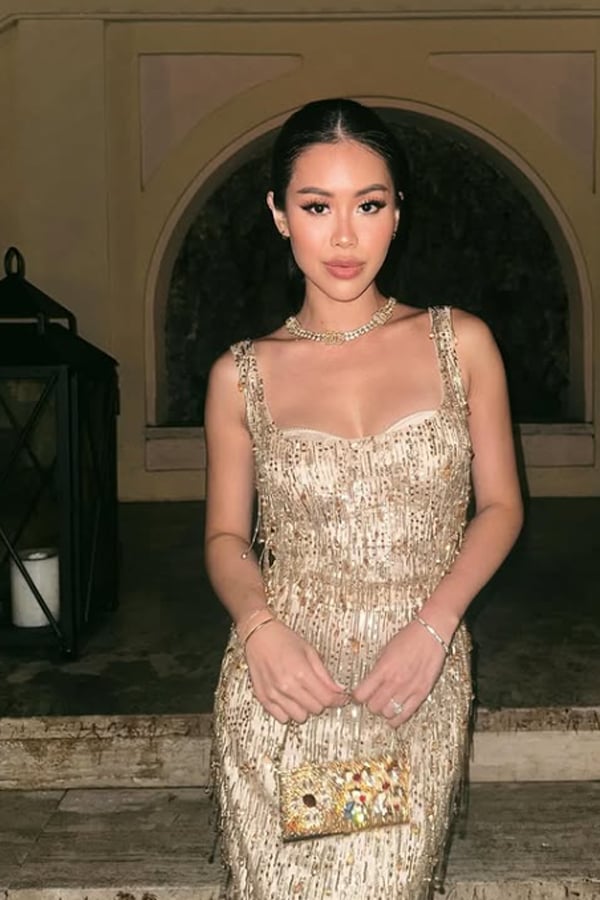 Con gái doanh nhân Johnathan Hạnh Nguyễn vừa công khai sắp kết hôn có sắc vóc gợi cảm ra sao? - Ảnh 5.