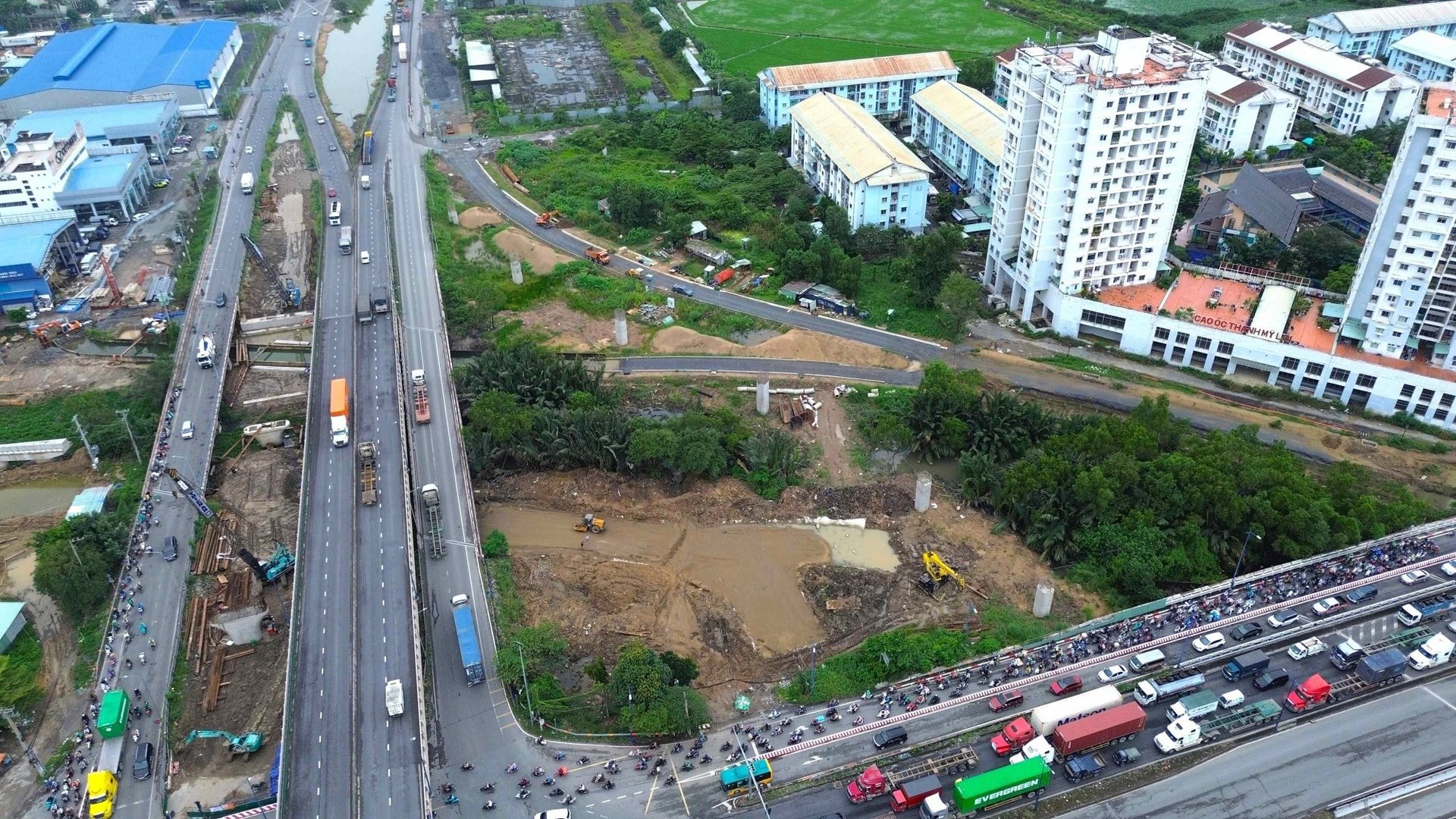 A My Thuy kereszteződés befejezése hozzájárul a Cat Lai kikötői területén és a város keleti kapujában fellépő forgalmi torlódások megoldásához.