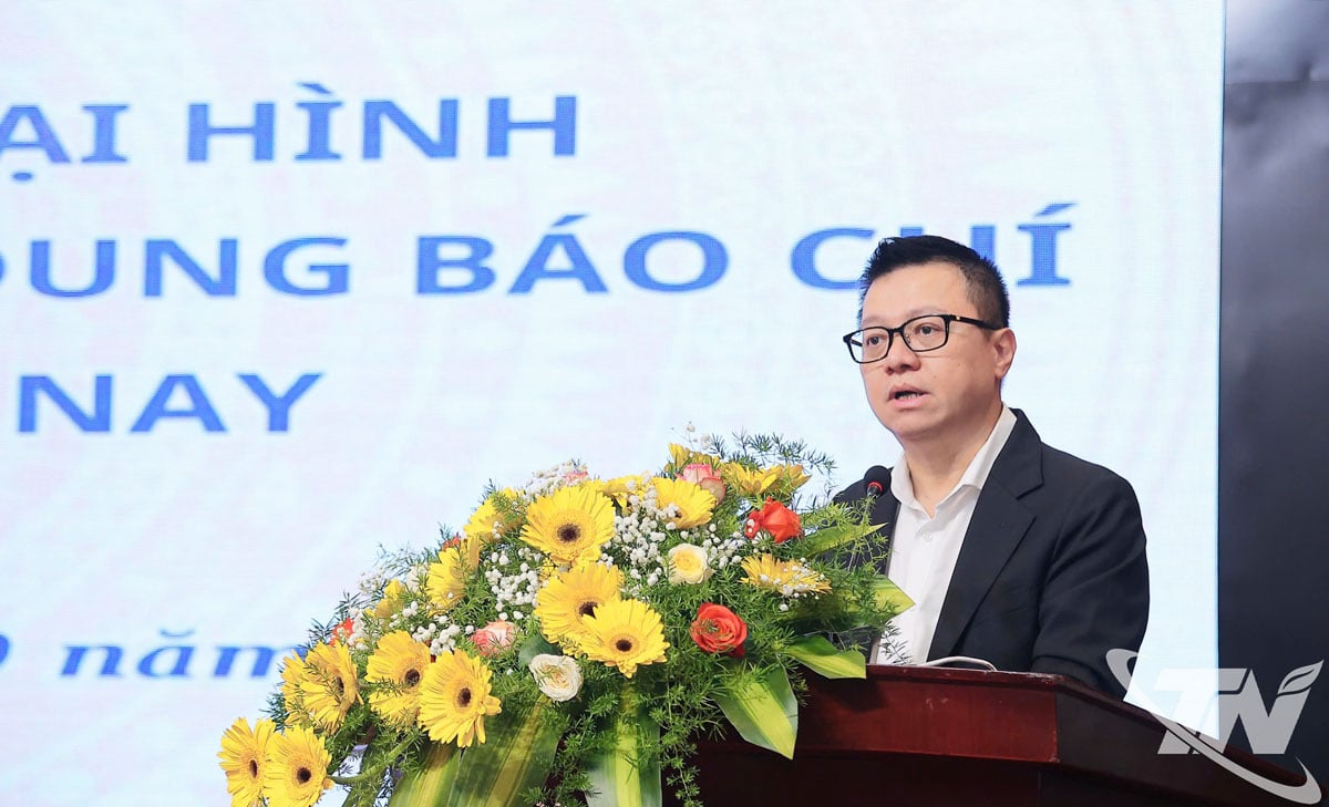 Kamrat Le Quoc Minh talade vid seminariet.