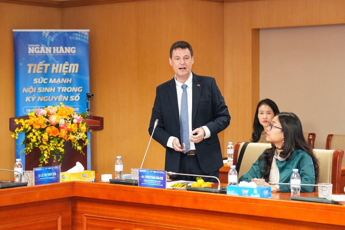 ចំណងជើងរូបថត