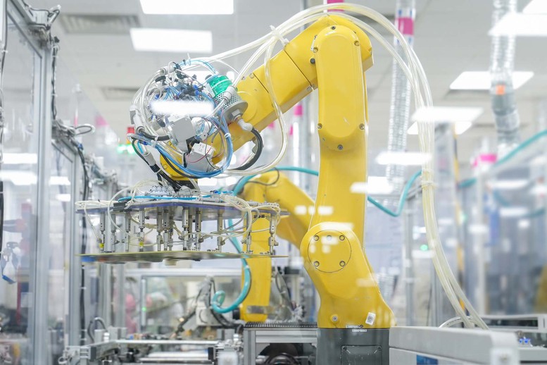 Endring av loven om høyteknologi: Hvordan øke mulighetene og redusere utfordringene med å tiltrekke seg strategiske utenlandske direkteinvesteringer? - Bilde 1. Sửa Luật Công nghệ cao: Làm sao tăng cơ hội, giảm thách thức trong thu hút FDI chiến lược?- Ảnh 1.