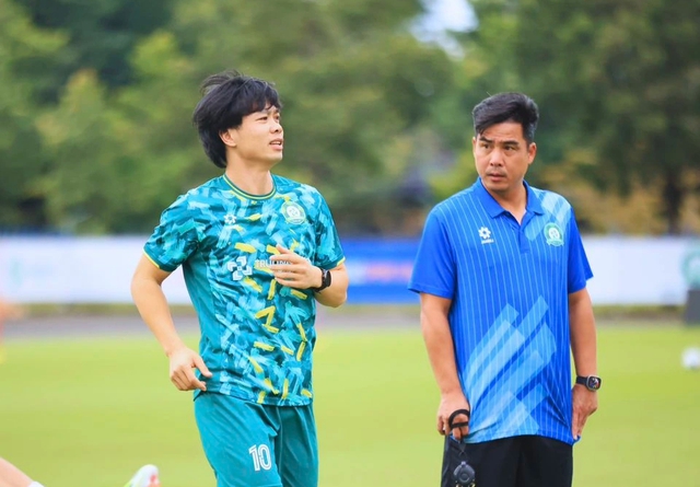 Cong Phuong returns, Truong Tuoi Dong Nai introduces atomic attack line with Minh Vuong - Photo 1.