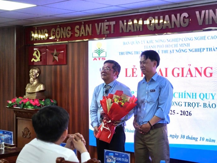 Lễ khai giảng "lạ" của trường nghề, chỉ vỏn vẹn có 41 học viên - Ảnh 2.