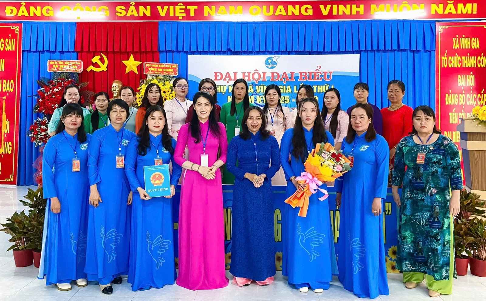 សម្ព័ន្ធនារីឃុំ Vinh Gia ដាក់ចេញនូវគោលដៅចំនួន ១១ សម្រាប់អាណត្តិថ្មី។