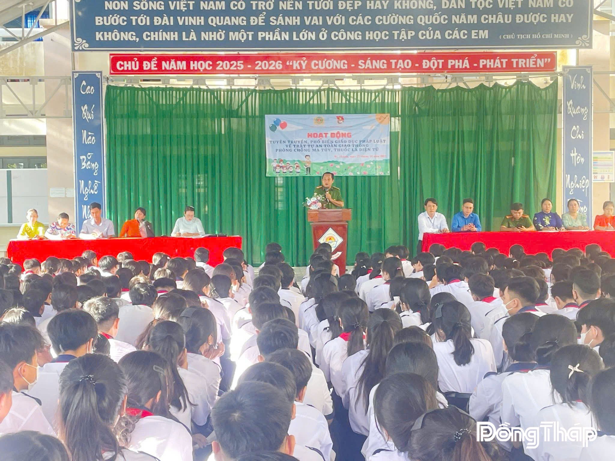 Jovens de Dong Thap unem forças para ensinar contra fantasmas - 1.jpg