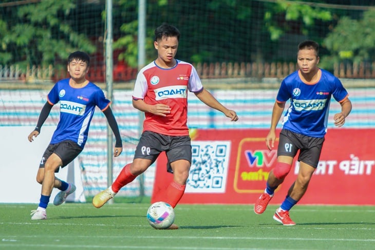 Ο προπονητής της ομάδας Hai Phong μιλάει για την «ομάδα του θανάτου» στον τελικό γύρο - Φωτογραφία 1. HLV đội Công đoàn Hải Phòng nói về 'bảng tử thần' ở vòng chung kết - Ảnh 1.