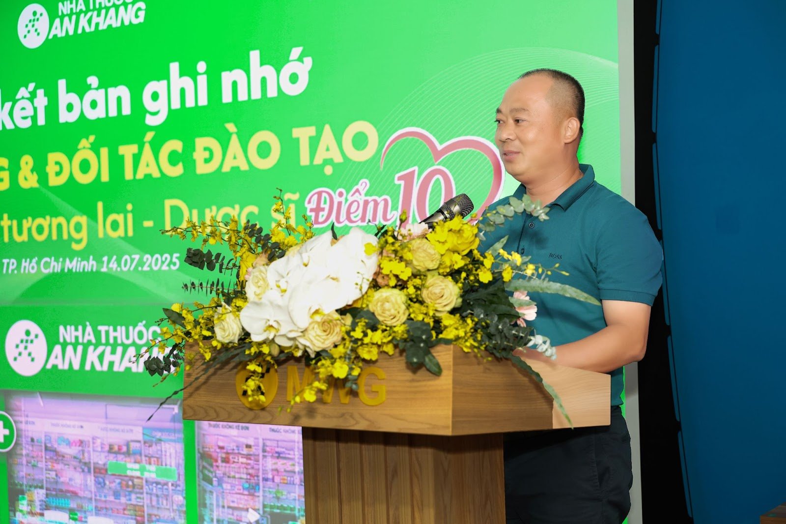 ایک کھانگ فارمیسی ملک بھر میں طلباء کے لیے تربیت اور ملازمت کے مواقع کو بڑھانے کے لیے ہاتھ جوڑتی ہے-4.jpg