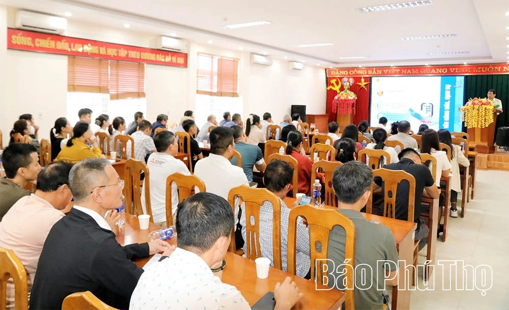 Propaganda a poradenství ohledně přeměny modelů daňového řízení pro podnikatelské domácnosti při zrušení paušální daně