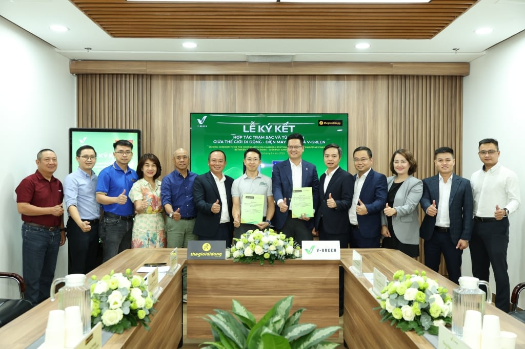 همکاری-جیوی-دی-دونگ-و-وی-گرین-برای-استقرار-بیش-از-۲۰۰۰-ایستگاه-شارژ-و-تعویض-باتری-خودروهای-الکتریکی-در-سراسر-کشور-۵.jpg