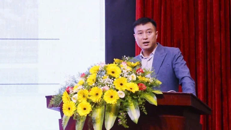 ការកសាងការិយាល័យវិចារណកថាប្រកបដោយវិជ្ជាជីវៈ ទំនើប ធ្វើឲ្យប្រសើរឡើងនូវគុណភាពព័ត៌មានបម្រើសាធារណៈជន