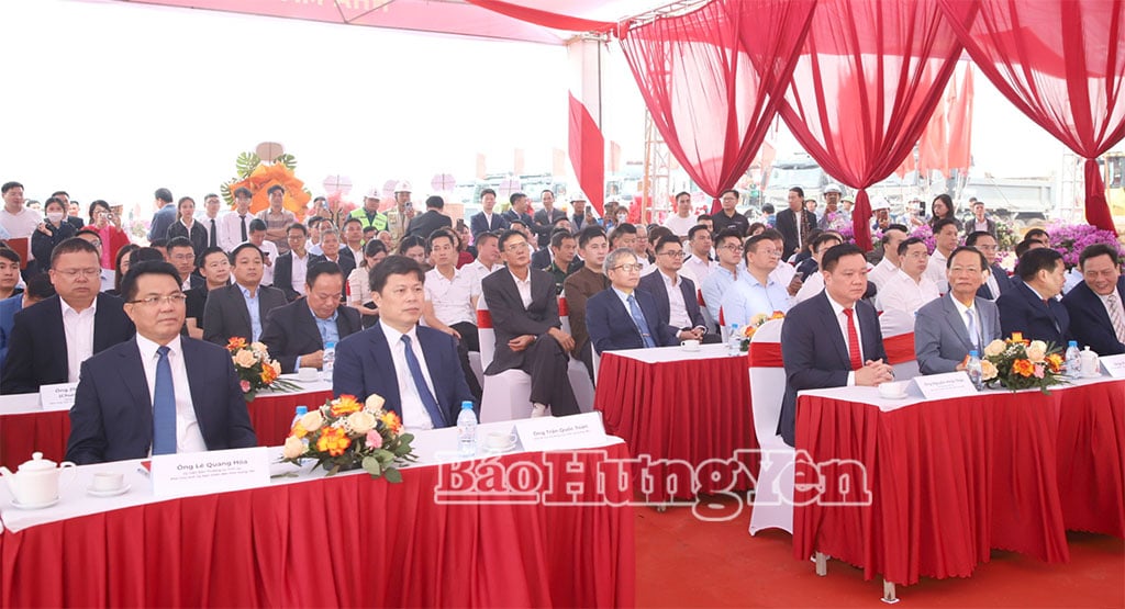 Delegates attending the ceremony.