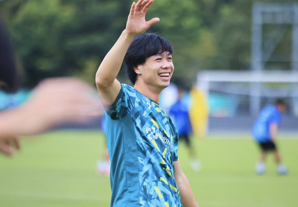 Κονγκ Φουόνγκ 7.jpg