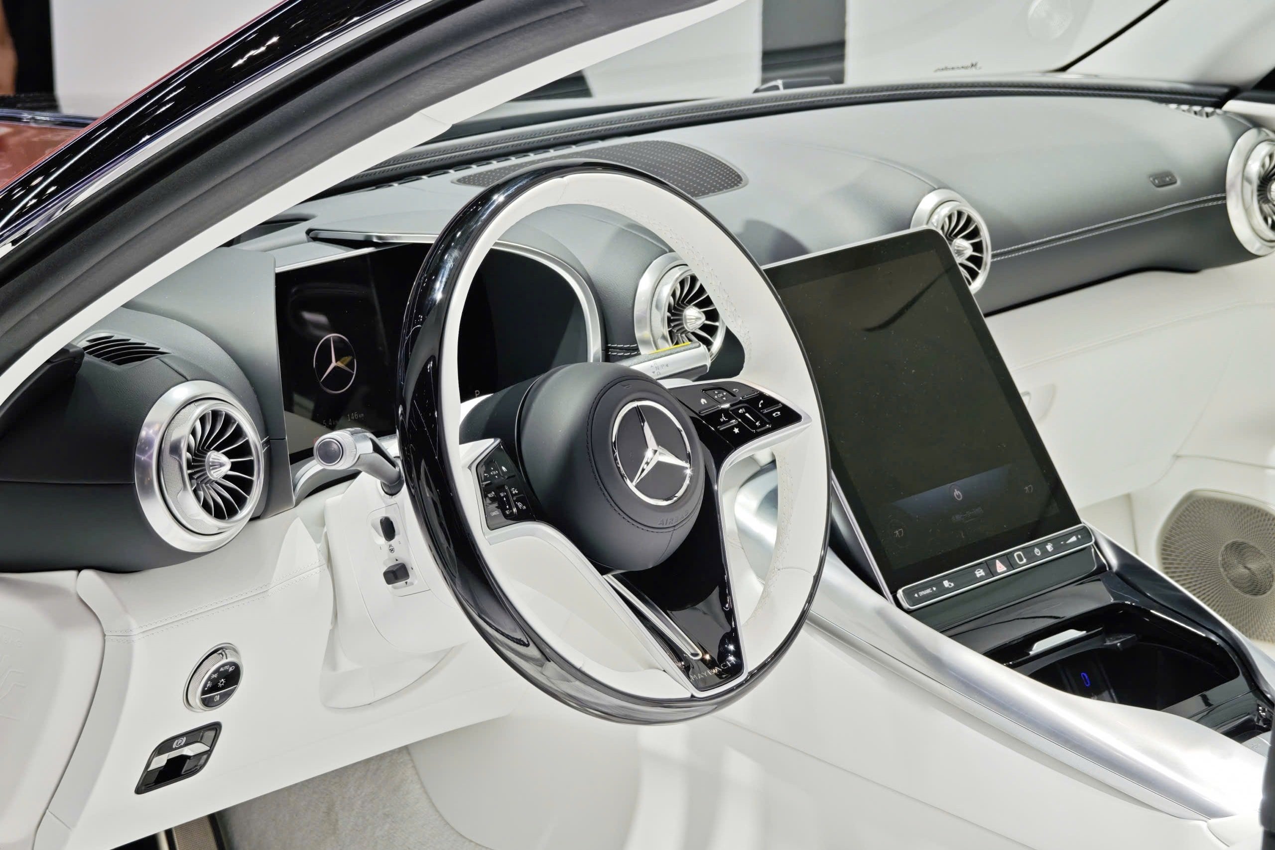 Mercedes-Maybach SL 680 រូបថត ៨ Mercedes-Maybach SL 680 anh 8