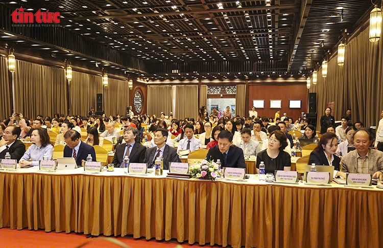 ចំណងជើងរូបថត