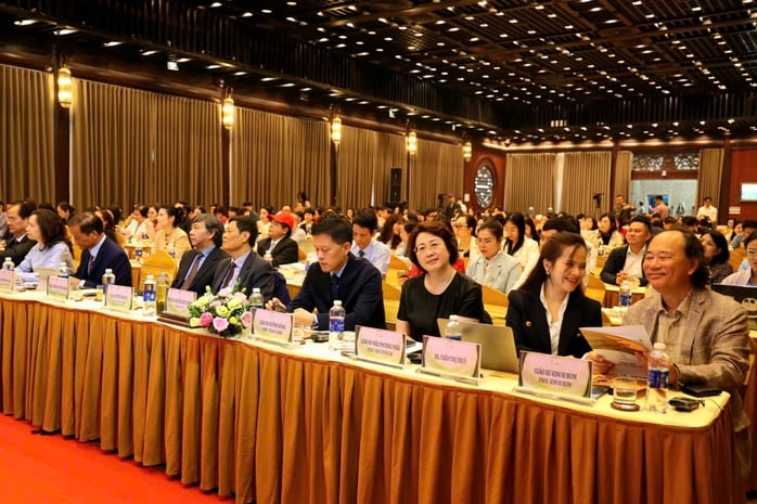 Mengembangkan industri budaya yang terkait dengan pariwisata berkelanjutan - Foto 2.