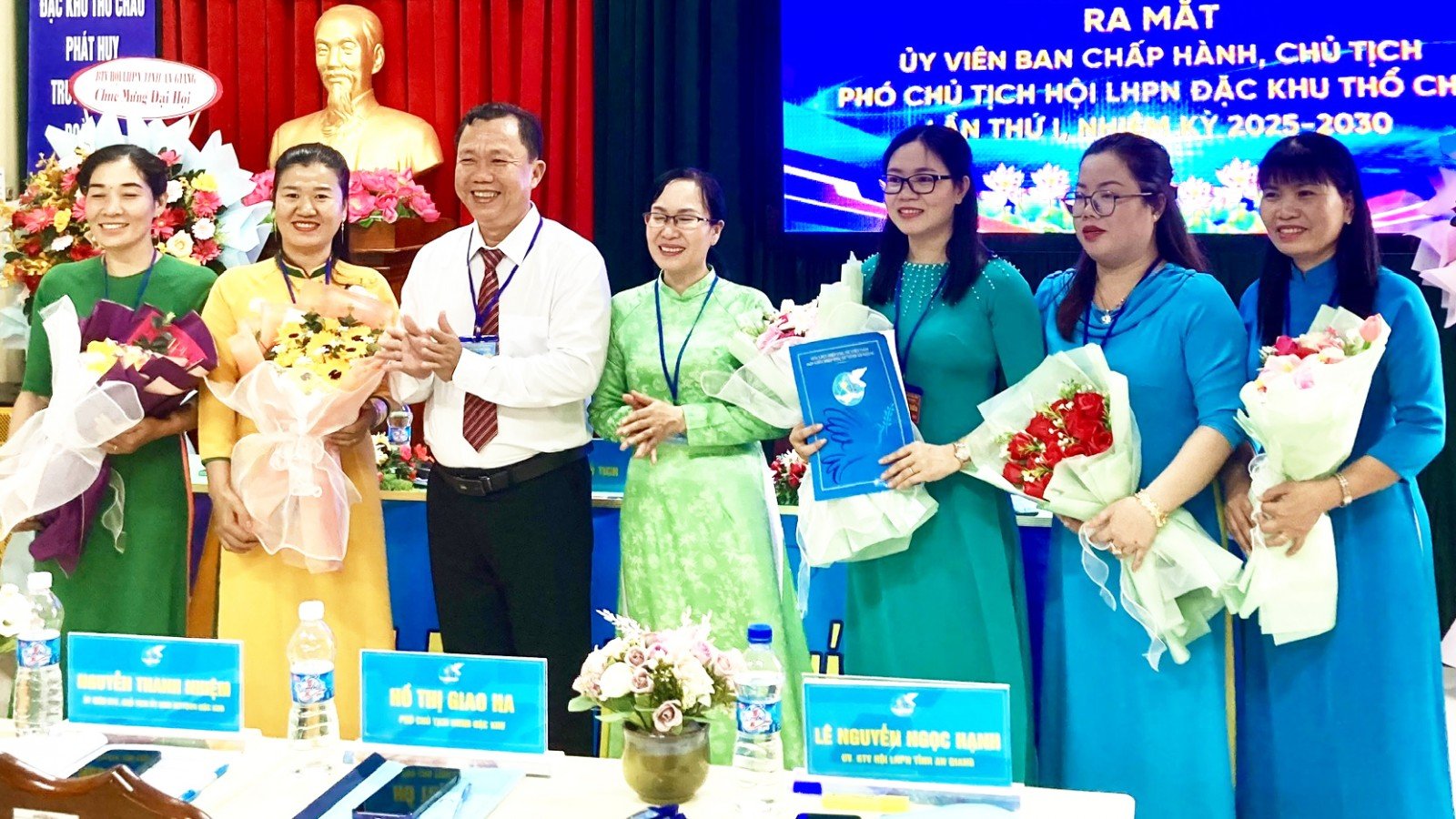 Phụ nữ đặc khu Thổ Châu quyết tâm xây dựng tổ chức hội vững mạnh