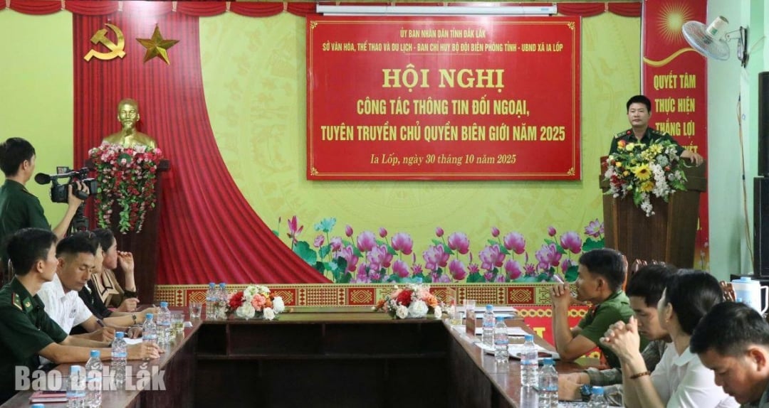 Các đại biểu tham dự hội nghị