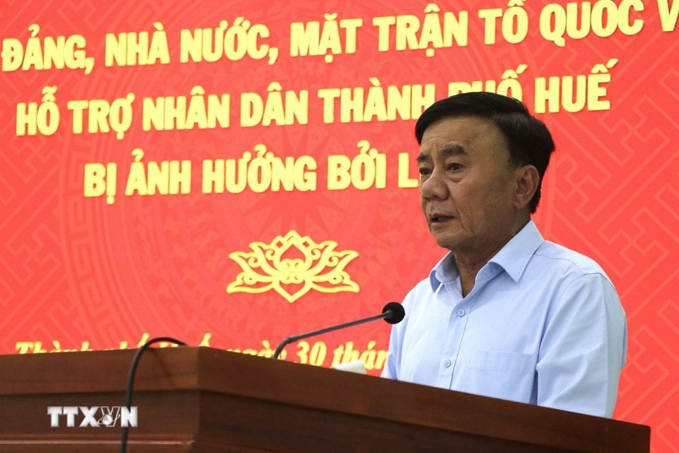 b737ad325251a7ee97a089b6f47ab79b52704e7c581137722e5d4fb434fbed8-_ttxvn-3010-thuong-truc-ban-bi-thu-hoi-tham-nguoi-3-dan-jpg