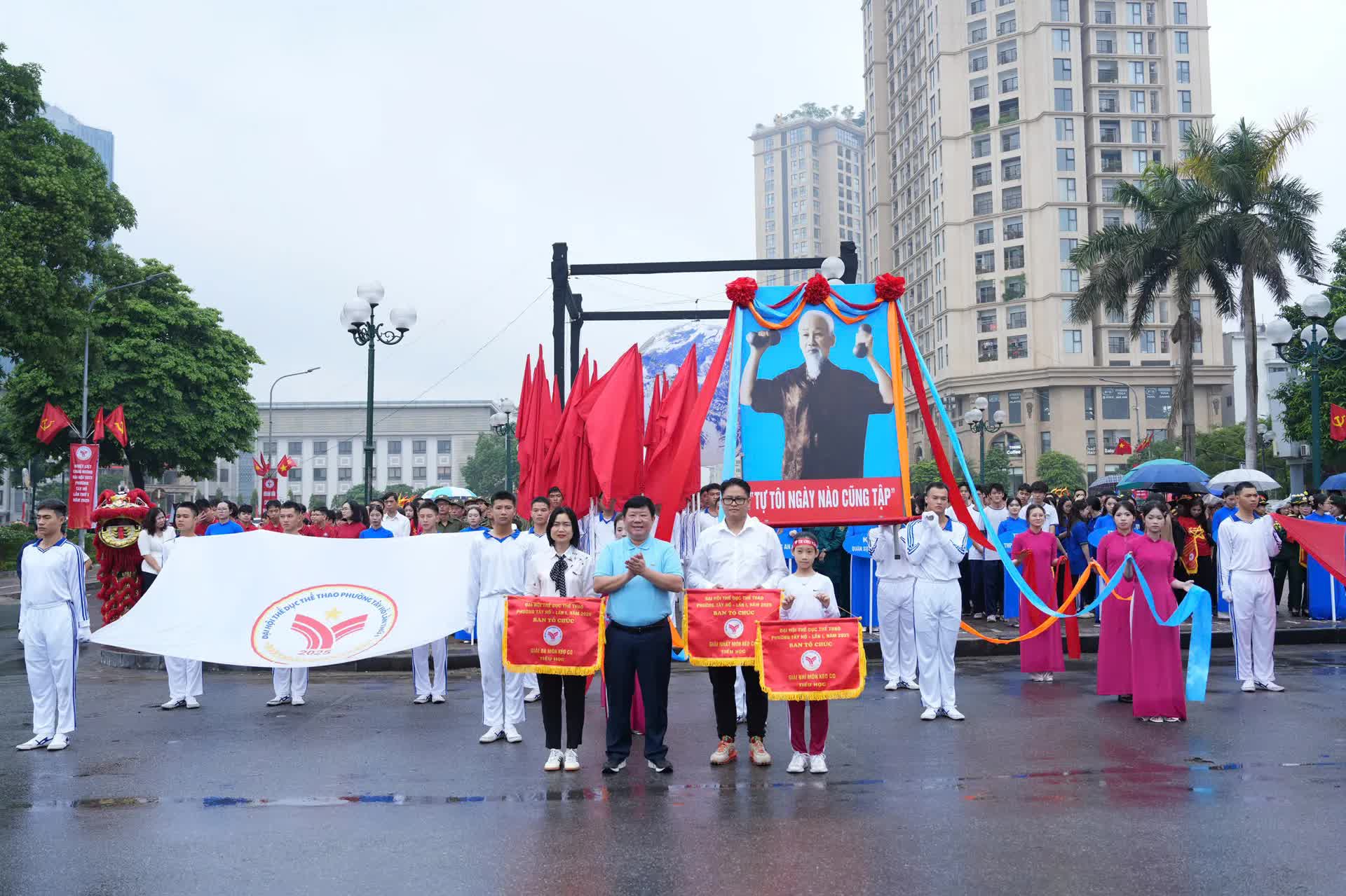 Đại hội Thể dục Thể thao phường Tây Hồ lần thứ I năm 2025- Ảnh 4.