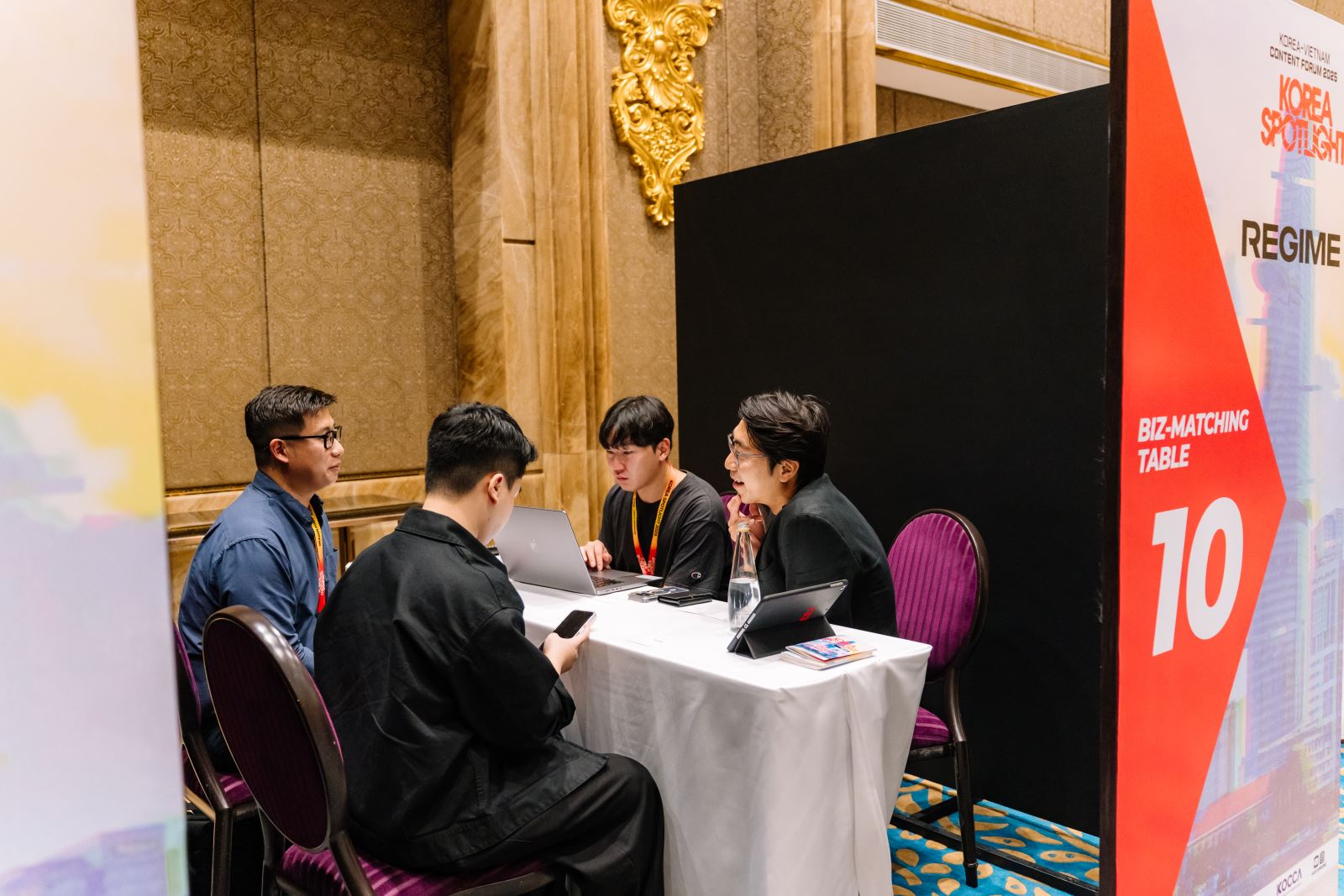 ចំណងជើងរូបថត