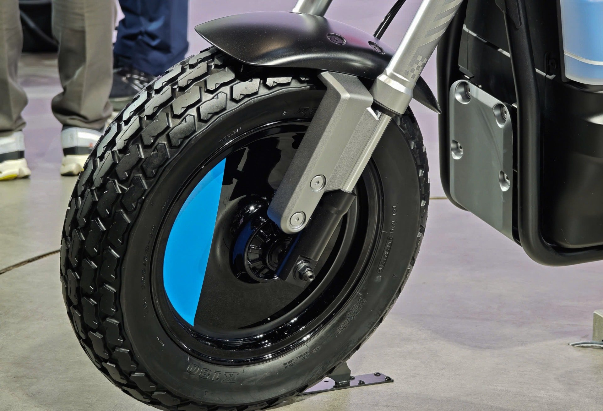 Suzuki e-VanVan រូបថត ៥ Suzuki e-VanVan anh 5