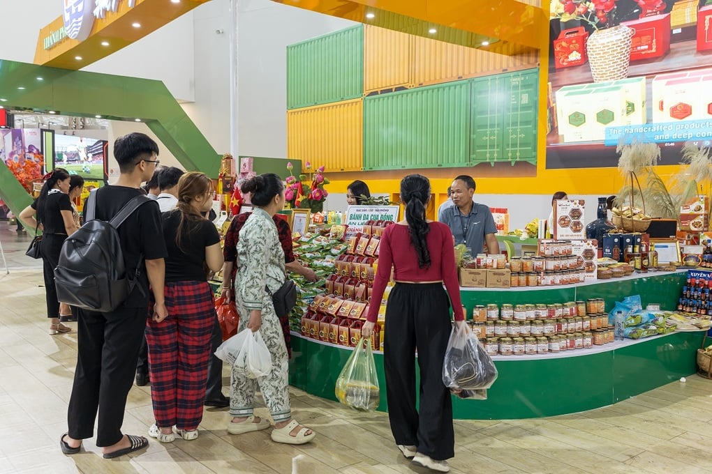 Φθινοπωρινή Έκθεση 2025 στο VEC: Ταξίδι 34 επαρχιών και πόλεων που αφηγούνται ιστορίες μέσα από περιφερειακά προϊόντα - 2