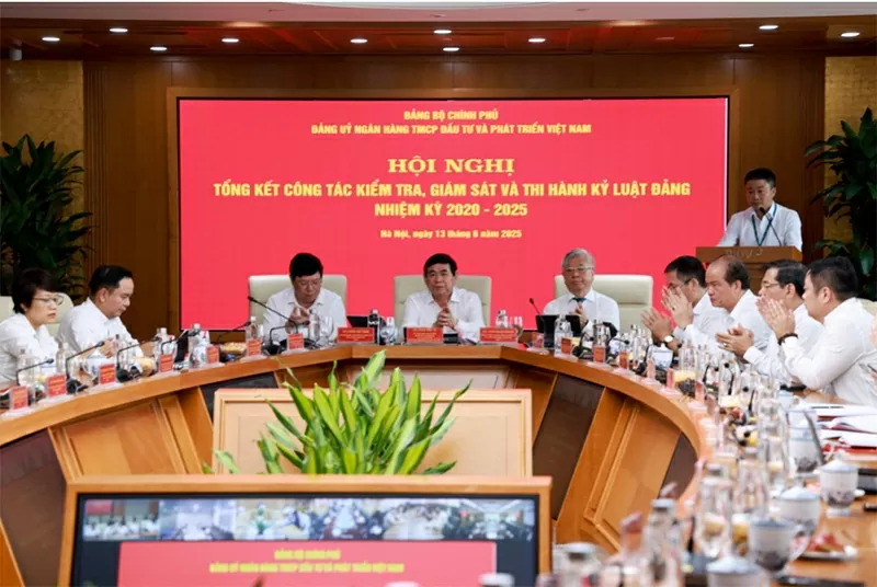 Конференція з огляду роботи з інспекції, нагляду та забезпечення дотримання партійної дисципліни за термін 2020-2025 років Hội nghị tổng kết công tác kiểm tra, giám sát và thi hành kỷ luật đảng nhiệm kỳ 2020-2025