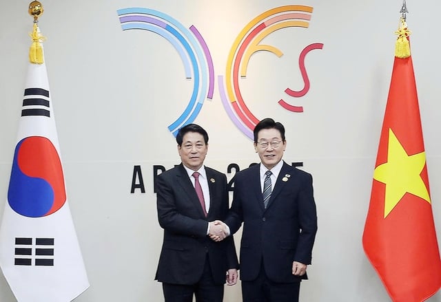 Chủ tịch nước Lương Cường phát biểu tại APEC 2025 về sự ổn định và cơ hội phát triển - Ảnh 2.