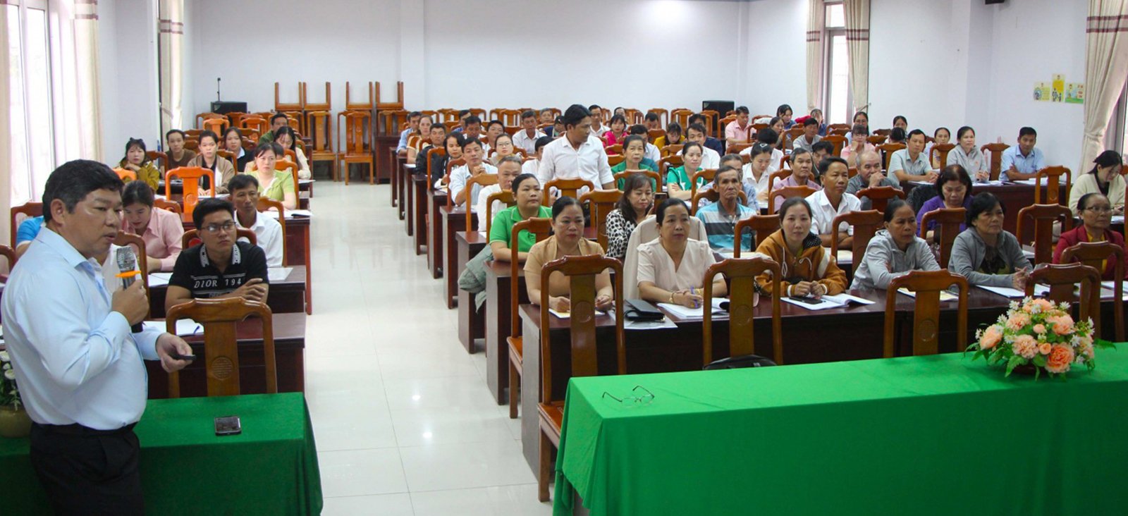 Latihan dan pembangunan penduduk untuk kolaborator penduduk