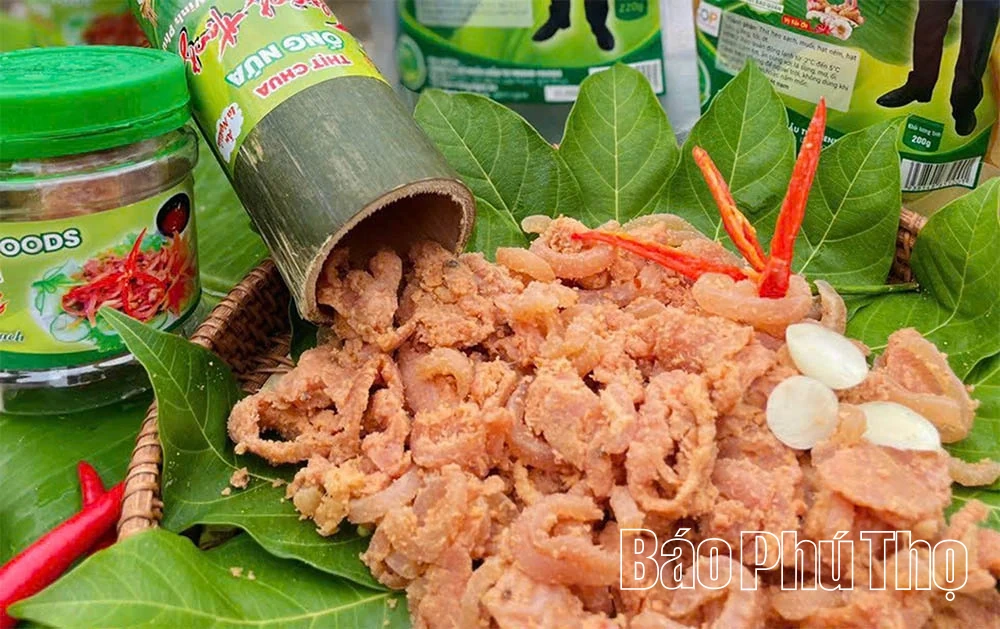 ការកសាងម៉ាកយីហោ OCOP នៃផលិតផលសាច់ជូរ Friend Foods