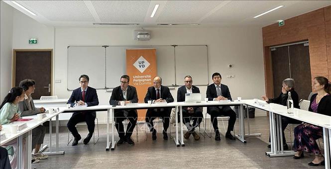 चित्र परिचय