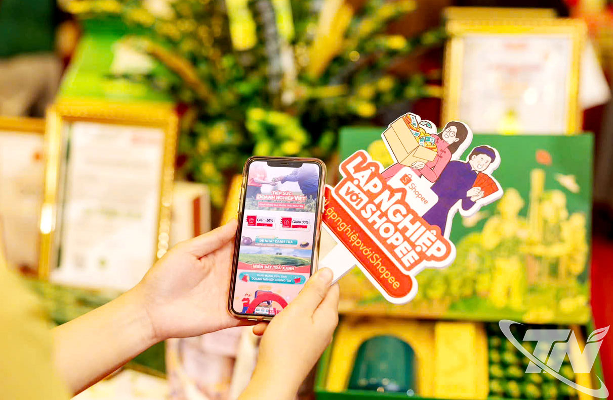 អ្នកប្រើប្រាស់អាចស្វែងរក និងទិញផលិតផលធម្មតារបស់ Thai Nguyen បានយ៉ាងងាយស្រួលនៅលើ Shopee ដោយគ្រាន់តែមានជំហានសាមញ្ញមួយចំនួននៅលើទូរសព្ទ ឬកុំព្យូទ័ររបស់ពួកគេ។