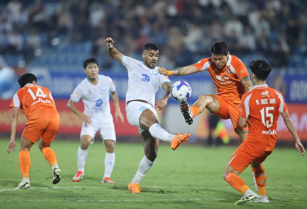 មតិលើការប្រកួត HAGL vs Nam Dinh ម៉ោង 5:00 ល្ងាច។ ថ្ងៃទី 31 ខែតុលា៖ ការប្រកួតប្រជែងកំពុងរង់ចាំម្ចាស់ជើងឯក - រូបថត 2