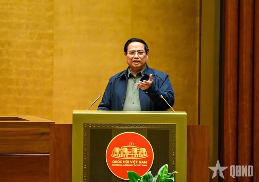 প্রধানমন্ত্রী ফাম মিন চিন বৈঠকে বক্তব্য রাখছেন। ছবি: TRONG HAI