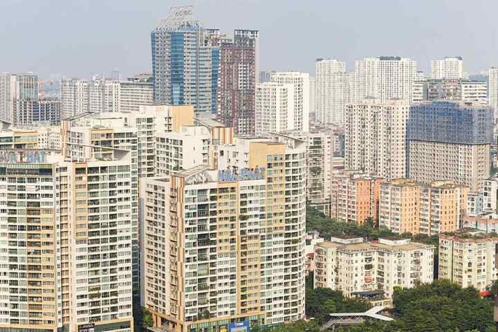 ผู้เชี่ยวชาญชี้ราคาที่ดินสูงขึ้น ที่อยู่อาศัยจะลดความร้อนได้ยาก (ภาพประกอบ: มินห์ ดึ๊ก)