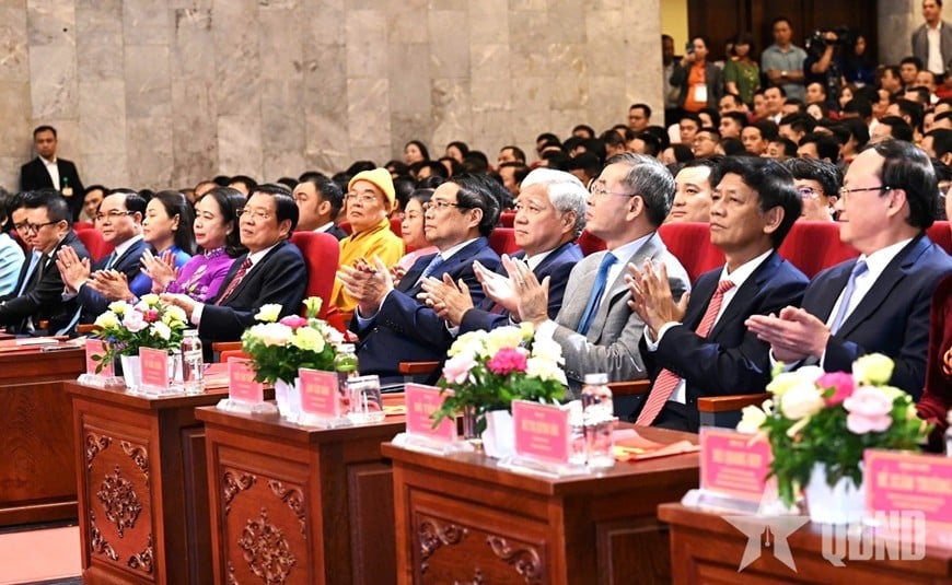 ראש הממשלה פאם מין צ'ין ונציגים נכחו בטקס.