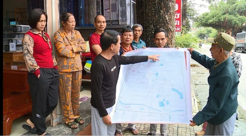 Tho Phu belediyesinden geçen Ulusal Karayolu 47C boyunca yaşayan hanelerin dilekçelerini hızla çözün