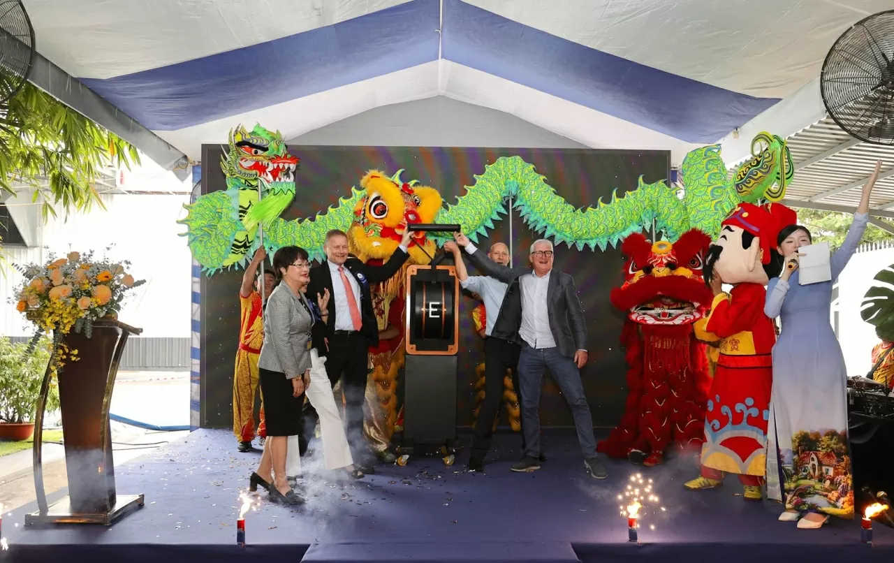 LTP Group uppgraderar fabriken för att använda solenergisystem: Konkreta bevis på grönt strategiskt partnerskap mellan Vietnam och Danmark Tập đoàn LTP nâng cấp nhà máy dùng hệ thống điện mặt trời: Minh chứng cụ thể cho quan hệ Đối tác chiến lược xanh Việt Nam-Đan Mạch