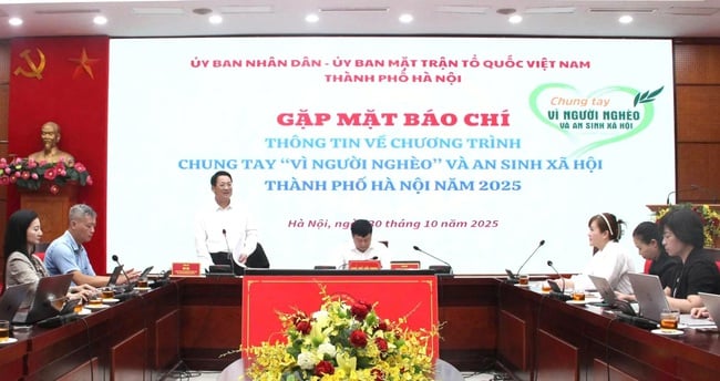 Propaganda och spridning så att varje medborgare i huvudstaden kan lyfta sitt ansvar att samarbeta för de fattiga - Foto 2. Tuyên truyền, lan tỏa để mỗi công dân Thủ đô cùng nêu cao trách nhiệm chung tay vì người nghèo - Ảnh 2.