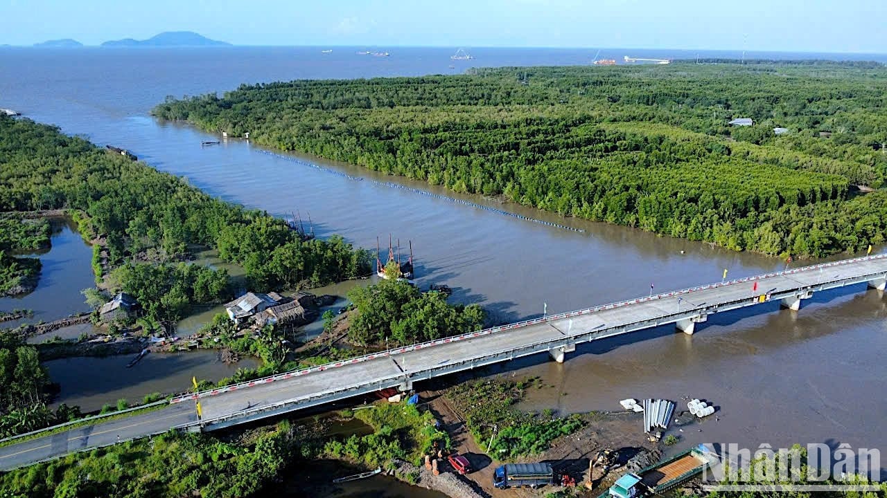 Cà Mau “thuận thế đẩy thuyền” để phát triển du lịch - Ảnh 4.