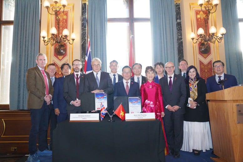 Vietjet comandă 100 de aeronave Airbus A321neo: O nouă etapă importantă în Vietnam - Cooperare cu Regatul Unit - Foto 3.