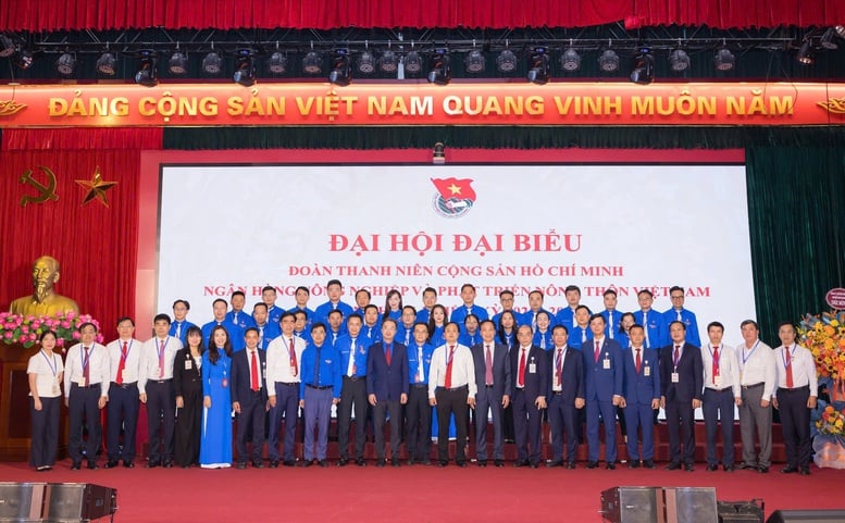 Agribank Youth៖ សេចក្តីប្រាថ្នាវ័យក្មេង – សកម្មភាពបៃតង – អនាគតឌីជីថល – រូបថត ៣. Tuổi trẻ Agribank: Khát vọng trẻ – Hành động xanh – Tương lai số- Ảnh 3.