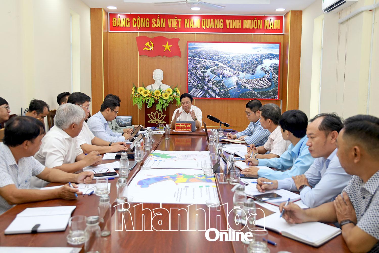 ឈុតការងារ។