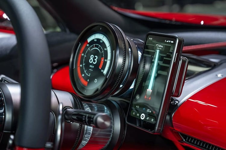 Mazda ຫວັງວ່າລະບົບຈະເຮັດໃຫ້ຜູ້ໃຊ້ມີຄວາມຮູ້ສຶກຄືກັບວ່າພວກເຂົາກໍາລັງສົນທະນາກັບຫມູ່ເພື່ອນ, ດ້ວຍການໂຕ້ຕອບເຊັ່ນ  6-6603.jpg