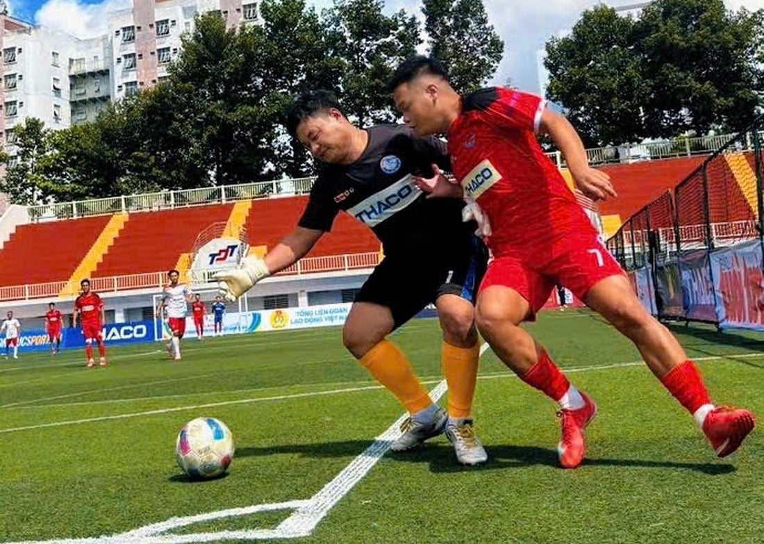 ការប្រកួតកីឡាបាល់ទាត់កម្មករ និងមន្ត្រីរាជការវៀតណាម ឆ្នាំ២០២៥ - រូបថត ១១.