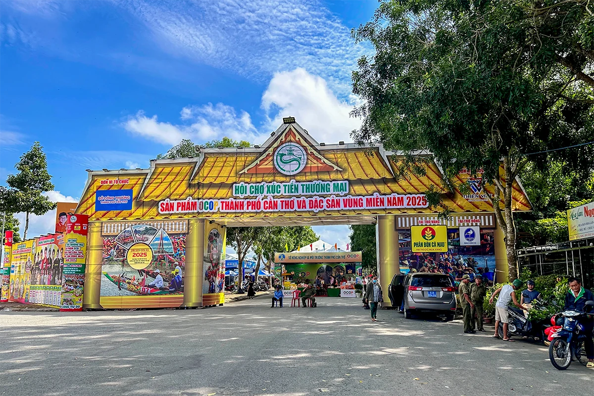 ពណ៌បានប្រមូលផ្តុំគ្នានៅពិព័រណ៍ផ្សព្វផ្សាយពាណិជ្ជកម្មនៃផលិតផល OCOP ទីក្រុង Can Tho និងឯកទេសក្នុងតំបន់ក្នុងឆ្នាំ 2025