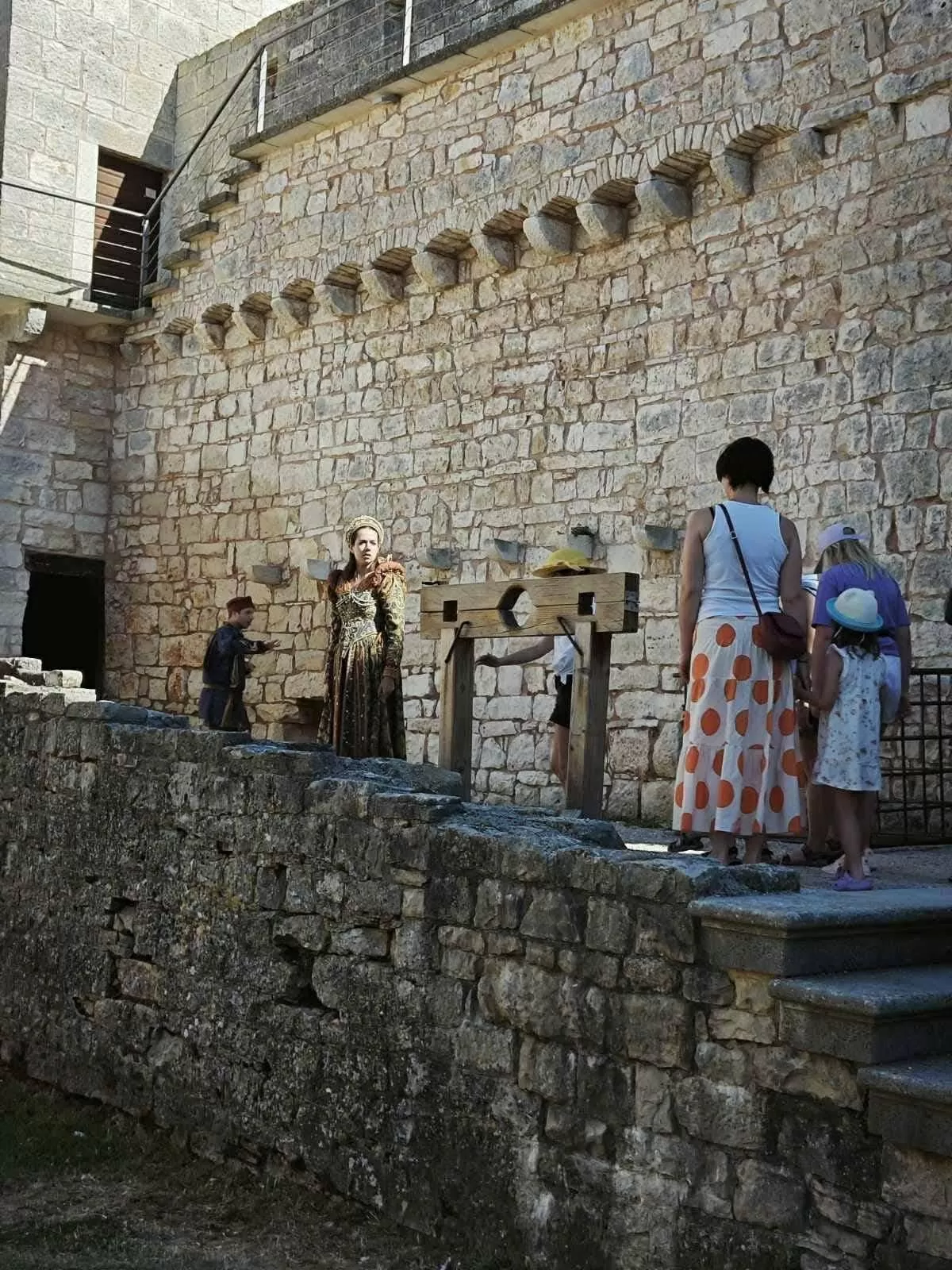 Ketika kastil kuno berubah menjadi tujuan wisata berkelanjutan yang menarik