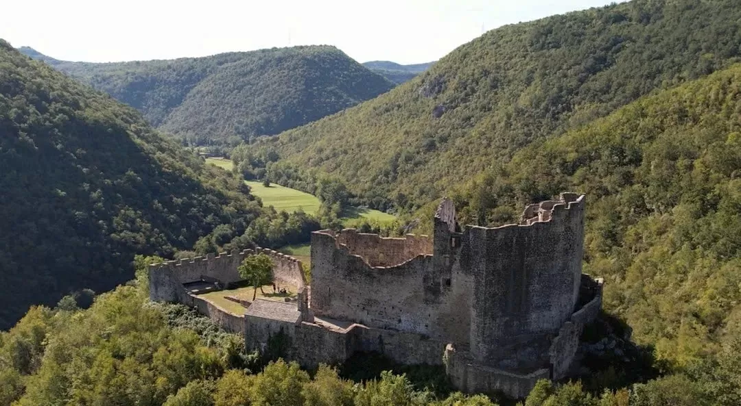 Ketika kastil kuno berubah menjadi tujuan wisata berkelanjutan yang menarik